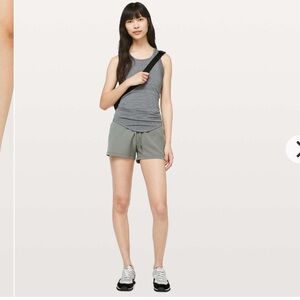 Lululemon On The Fly Short *Woven *2.5"
Grey Sage sz 8
